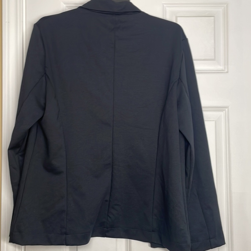 Serra Black Blazer - Picture 4 of 9